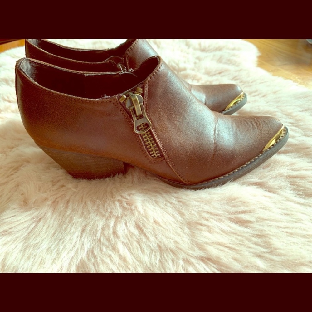 🌻5 for $50 Leather Ankle Booties